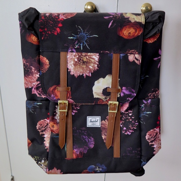 NWOT Hershel Supply Co. Floral Retreat Backpack - Picture 1 of 8